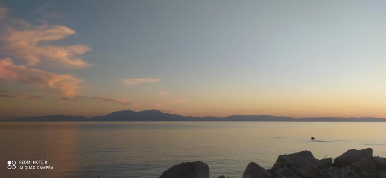 Ekali-Haus Villa Nea Iraklia Buitenkant foto